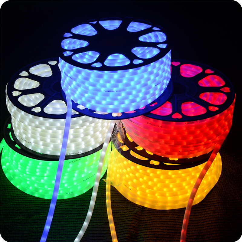 Lumière de bande et de corde