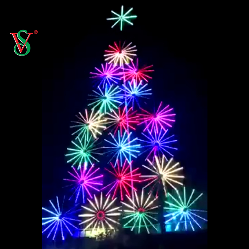 Le feu d'artifice de la décoration de Noël de vacances allume les lumières extérieures d'arbre de feux d'artifice de LED