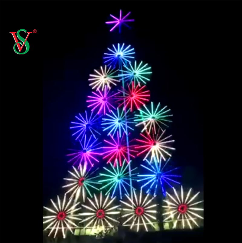 Le feu d'artifice de la décoration de Noël de vacances allume les lumières extérieures d'arbre de feux d'artifice de LED