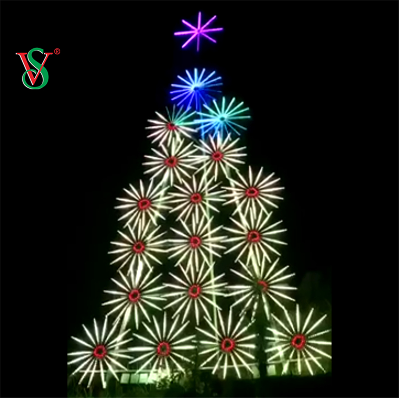 Le feu d'artifice de la décoration de Noël de vacances allume les lumières extérieures d'arbre de feux d'artifice de LED